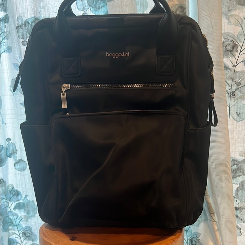 Baggallini Black Backpack